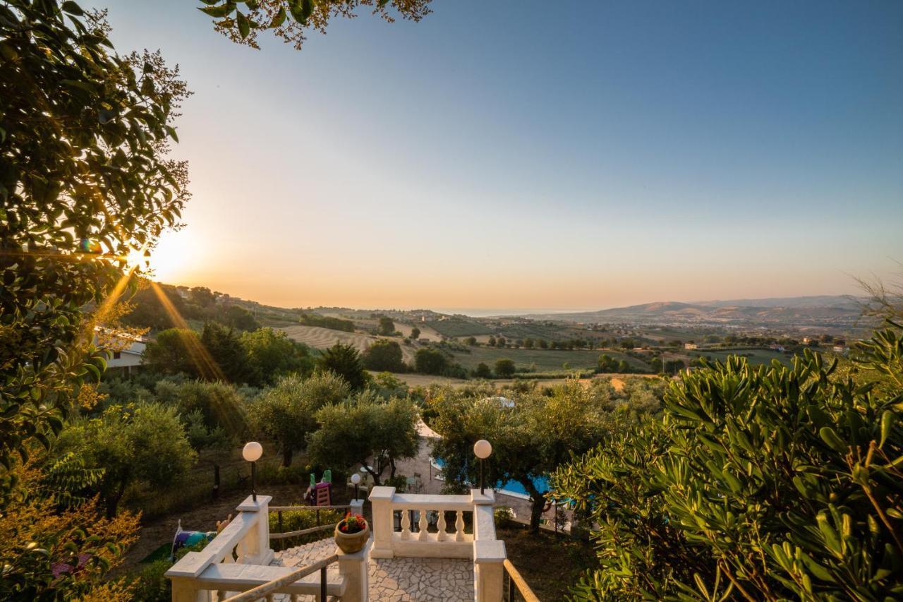 Casale delle Rose Casa Vacanze Montepagano Esterno foto